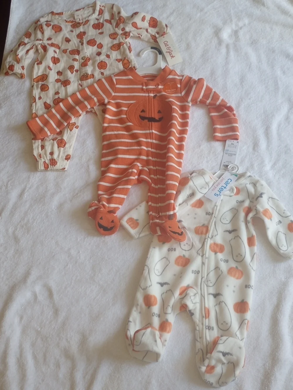 Lot of 3 Carters Cat & Jack Infant Unisex Halloween Rompers   Size 3-6 mnth